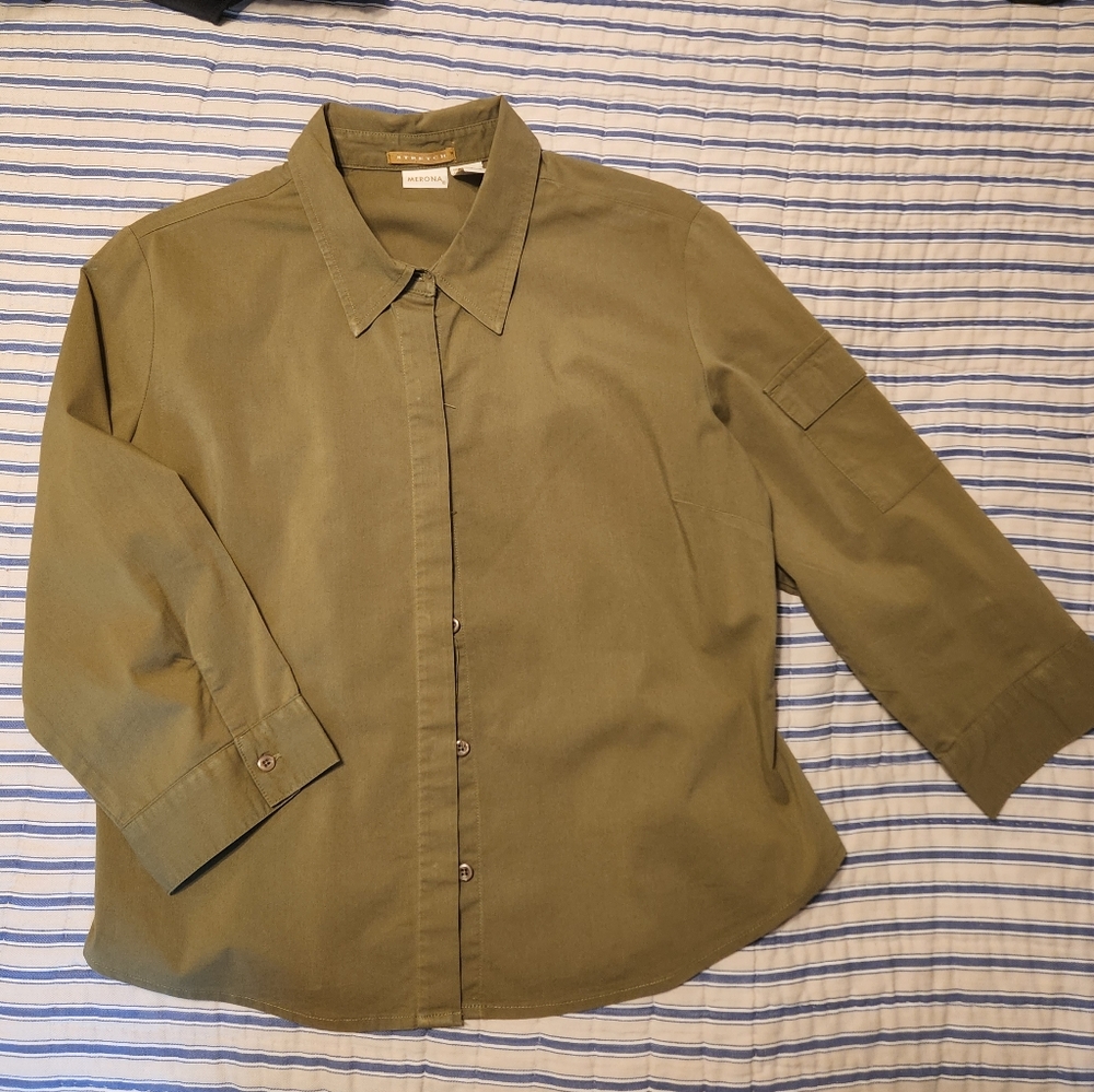Army green cotton/spandex 3/4 sleeve blouse